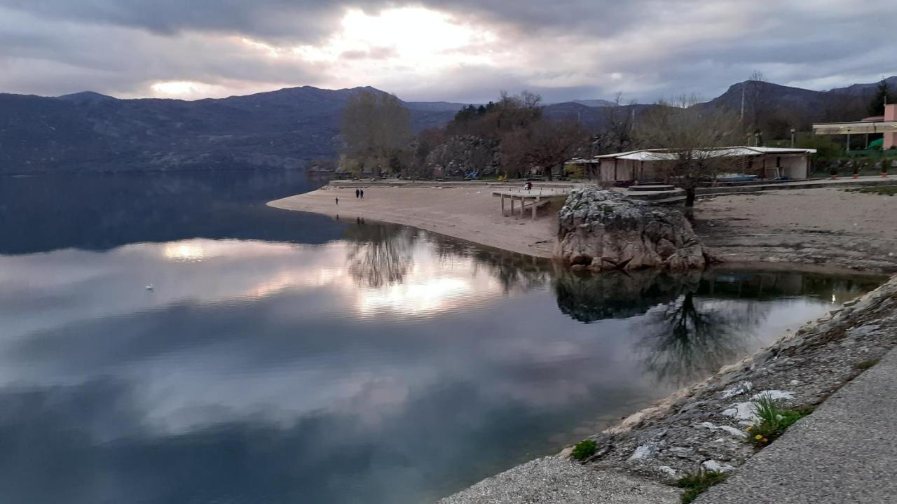 Mark'S Palace Niksic ภายนอก รูปภาพ