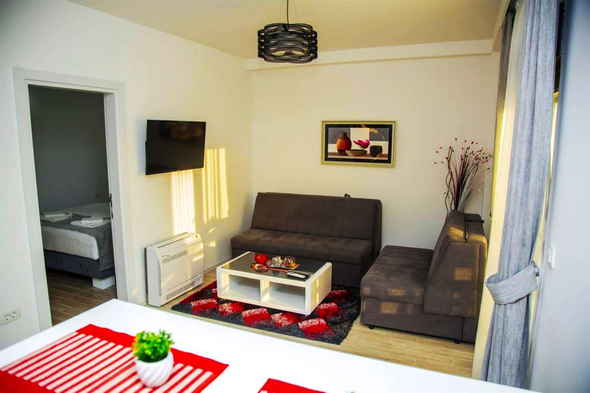 Mark'S Palace Niksic ภายนอก รูปภาพ